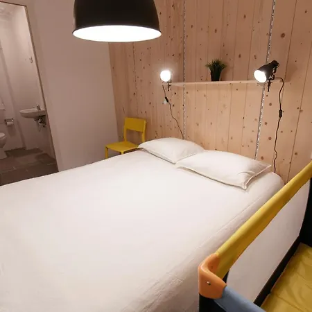 Koala Hostel *